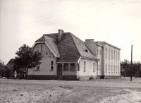 Budynek Domu Kultury w Kbowie w 1973